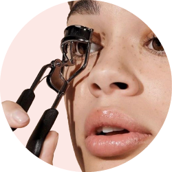 أداة لف الرموش