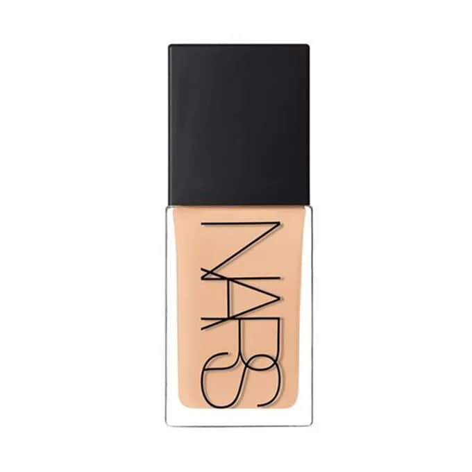 NARS كريم اساس لايت ريفليكتنق من نارس فيجي