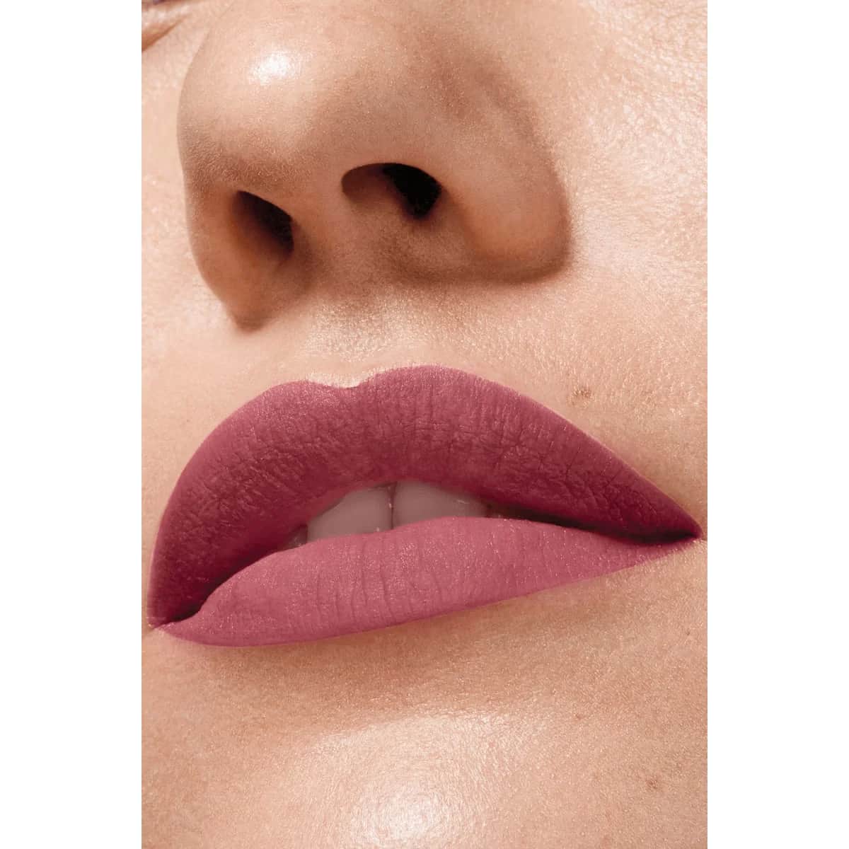 Maybelline أحمر شفاه سائل غير لامع سوبر ستاي مات إنك من مايبيلين نيويورك، درجة 180 ثورية