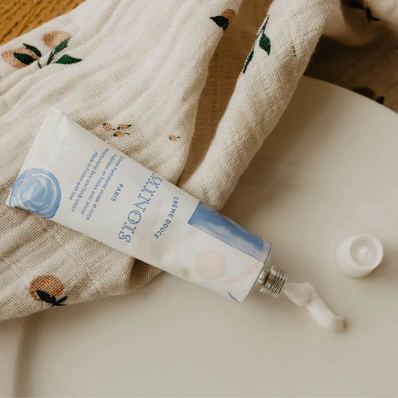 Minois Paris Moisturizing Face And Body Cream 100 ml