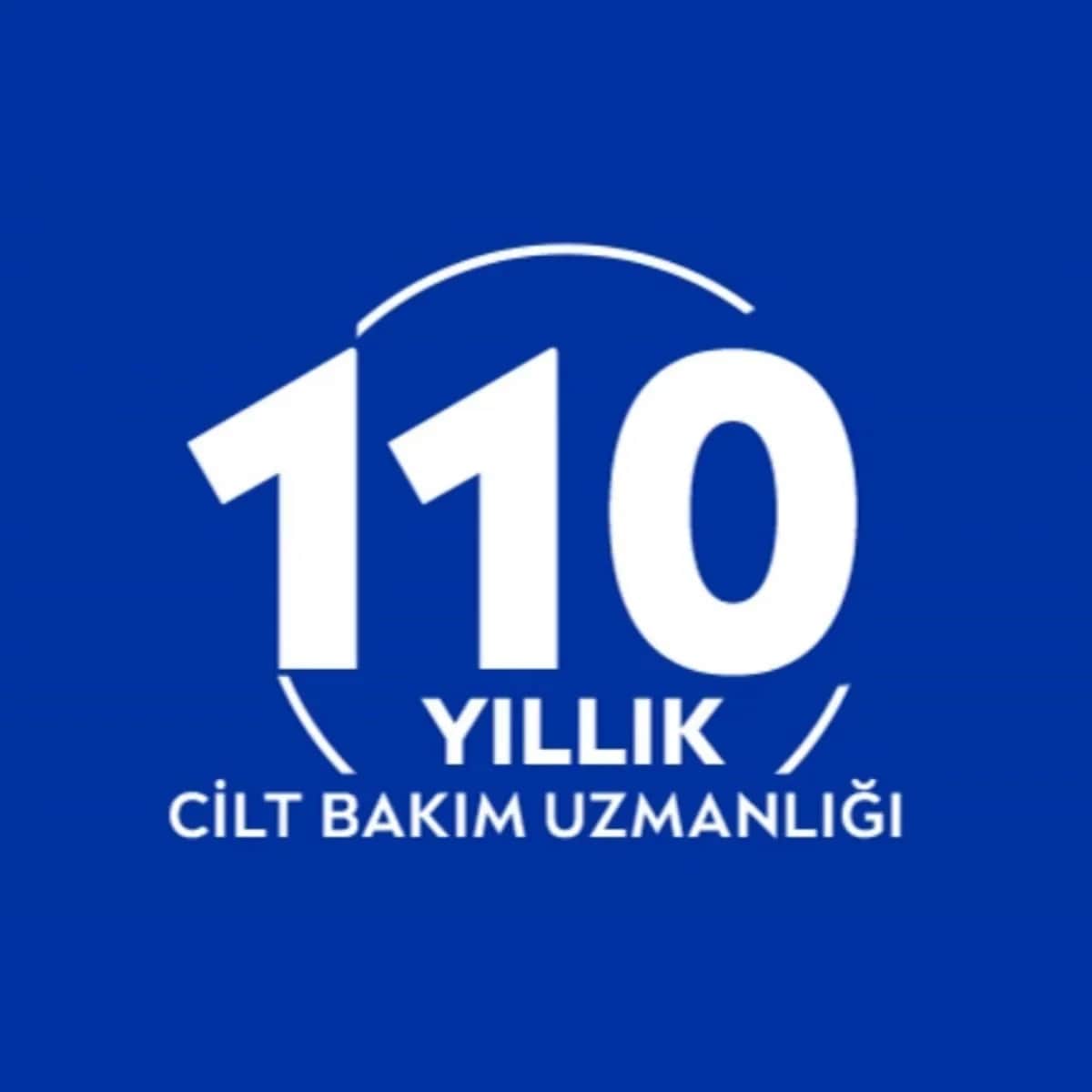 NIVEA كريم الشفاه نيفيا هيدرو كير بعامل حماية من الشمس 15+، 4.8 غرام