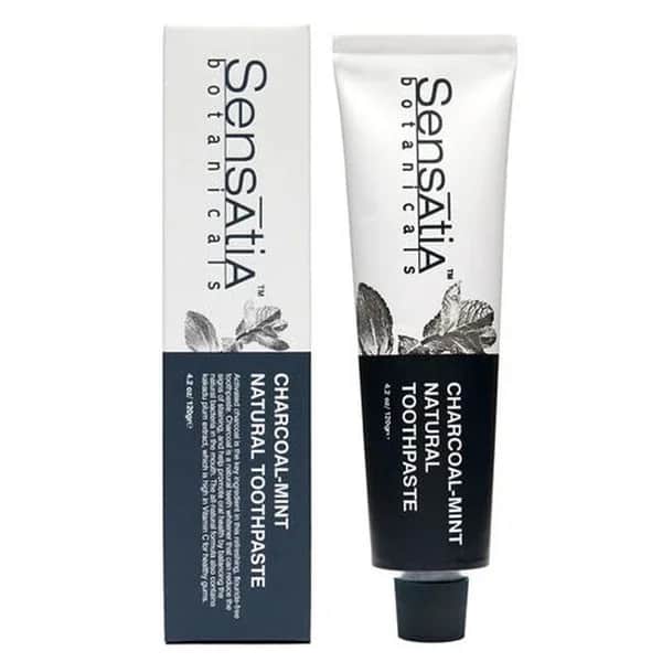 Sensatia Botanicals معجون أسنان طبيعي بنكهة الفحم والنعناع من سينساتيا بوتانيكالز، ١٢٠ غرام