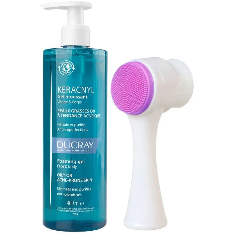 Ducray جل تنظيف البشرة الدهنية من دوكراي كيراكنل ٤٠٠ مل + فرشاة تنظيف البشرة هدية