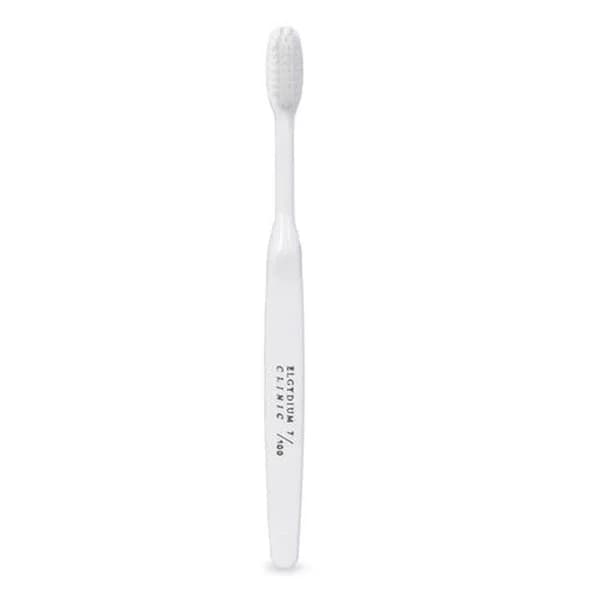 Pierre Fabre Oral Care فرشاة أسنان بيير فابر للعناية بالفم إلجيديوم كلينيك 7/100
