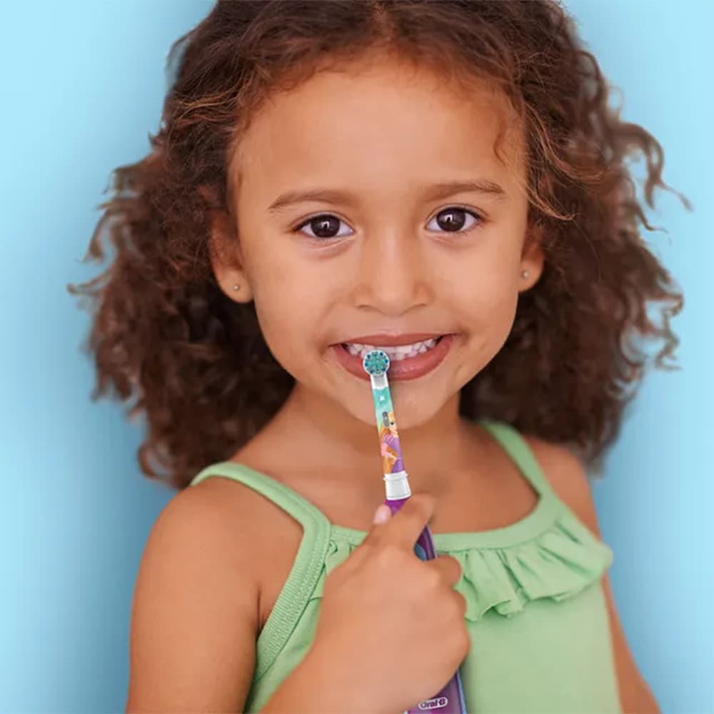 Oral-B فرشاة أسنان كهربائية للاطفال فيتاليتي كروس اكشن مؤقت رباعي من اورال بي