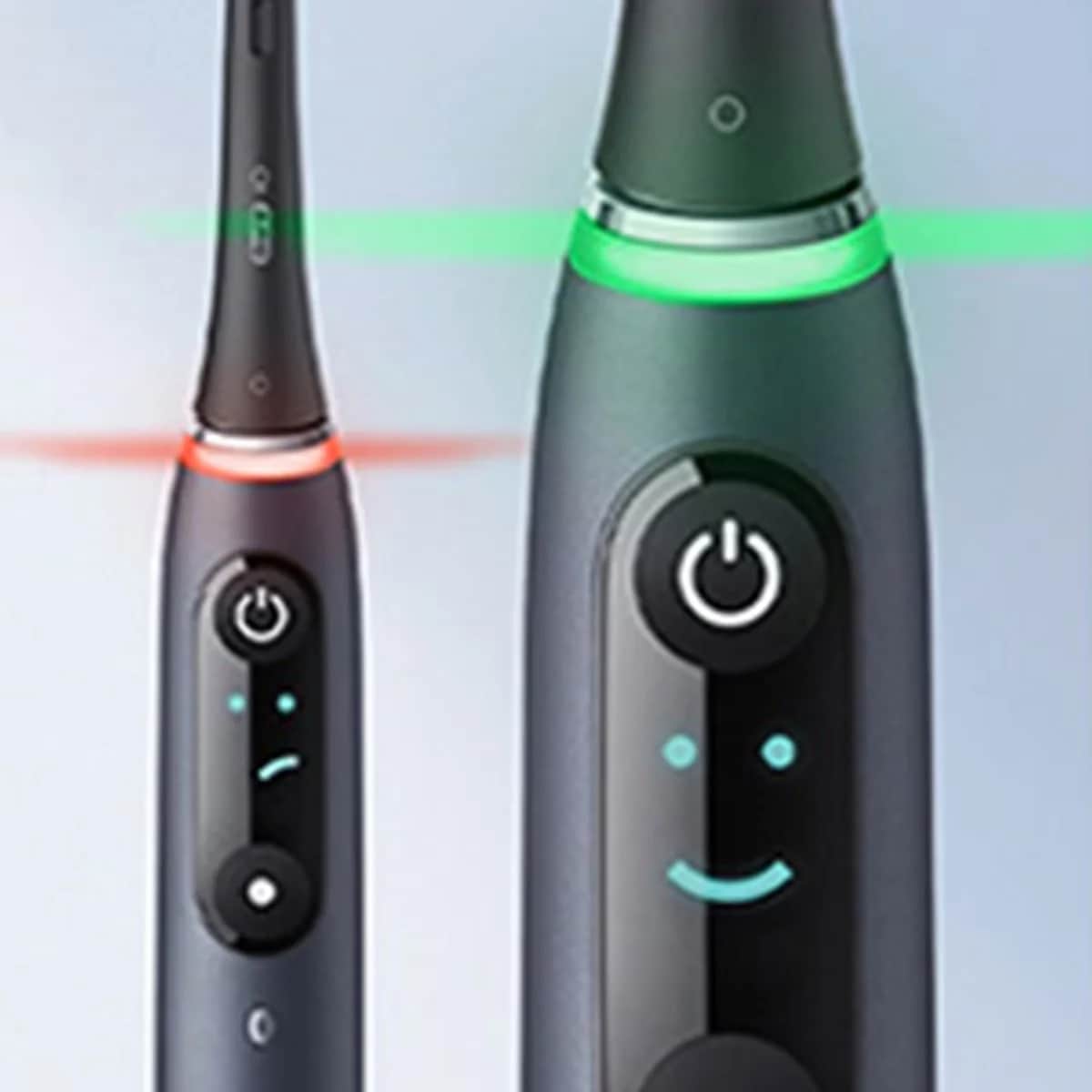 فرشاة أسنان قابلة لإعادة الشحن باللون الأسود من أورال-بي Io9 Oral-B