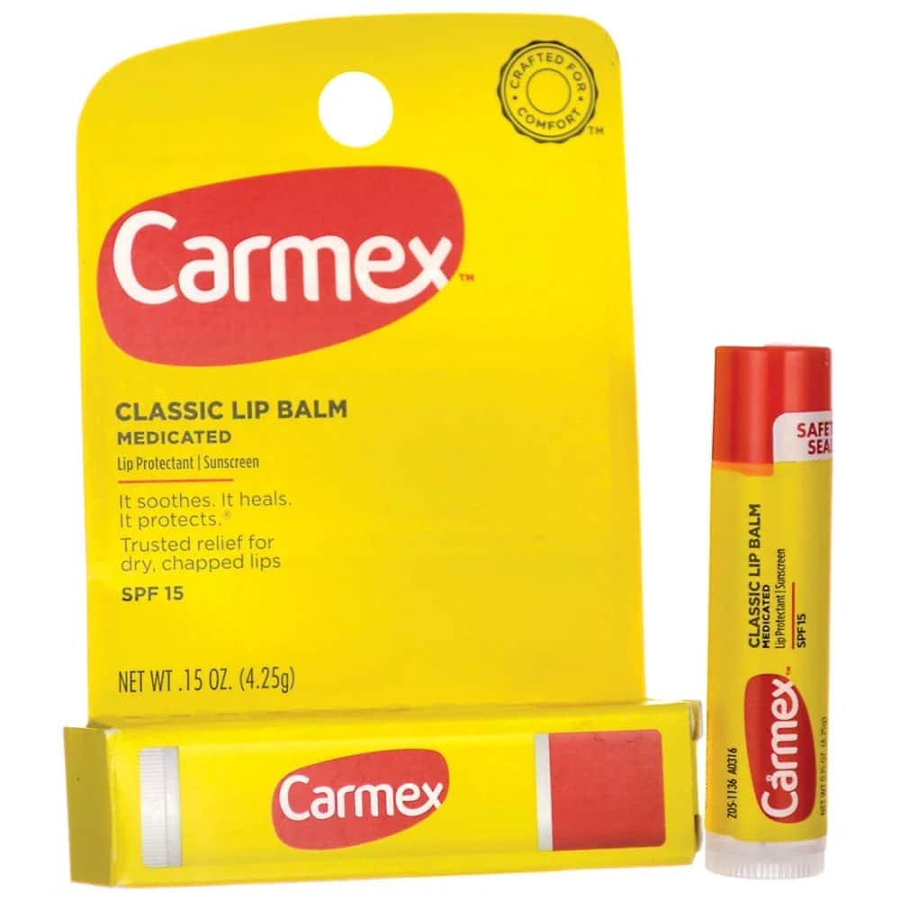 Carmex مرطب شفاه كارمكس كلاسيك بعامل حماية من الشمس 15 حماية مرطبة 4.25 جرام