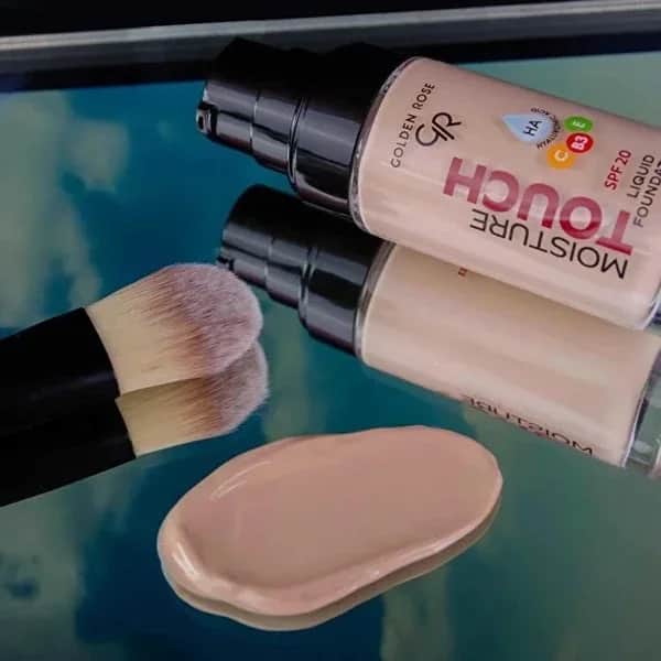 Golden Rose كريم أساس سائل مرطب من جولدن روز بعامل حماية من الشمس 20 رقم 110، قطعة واحدة