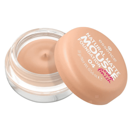Essence كريم أساس موس مطفي طبيعي من إيسنس رقم 04