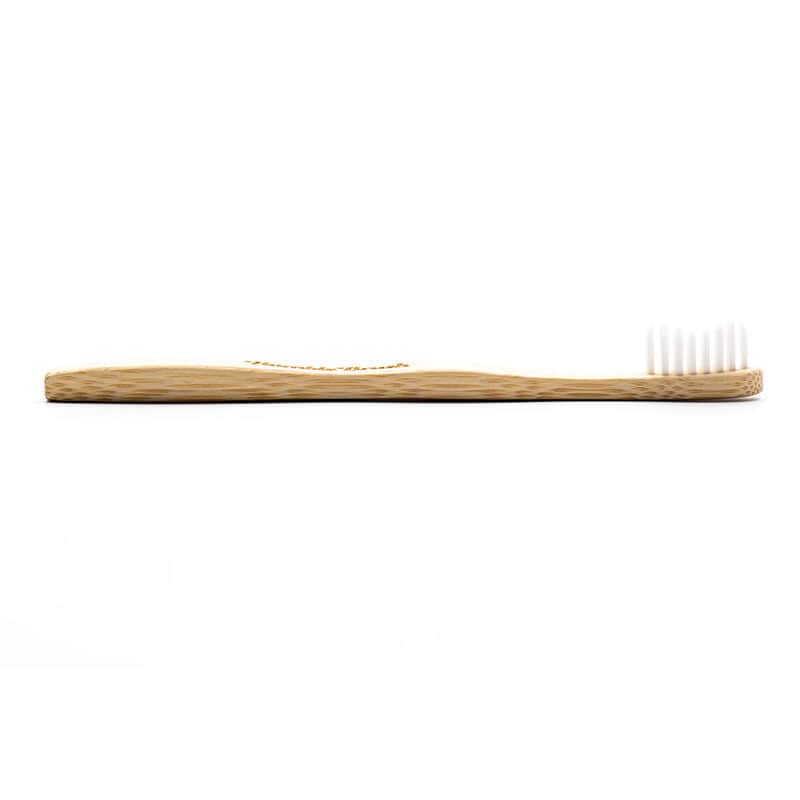 Humble Brush فرشاة أسنان همبل براش الطبيعية الناعمة للأطفال بيضاء