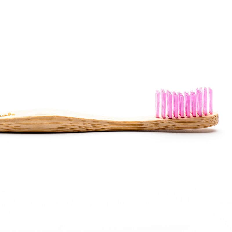 Humble Brush فرشاة أسنان همبل براش الطبيعية الناعمة للبالغين أرجواني