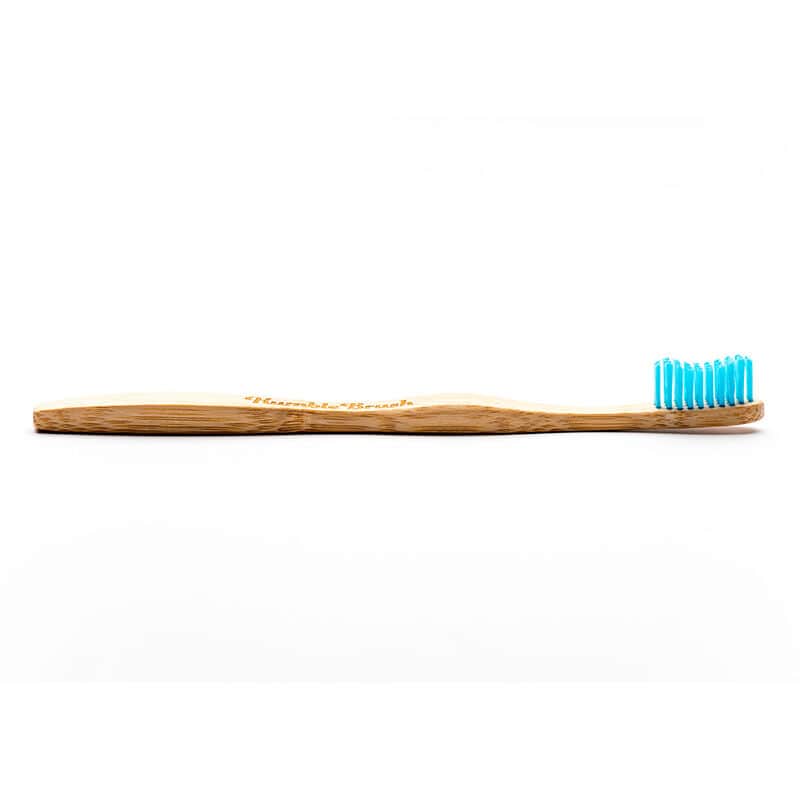 Humble Brush فرشاة أسنان همبل براش الطبيعية الناعمة للبالغين أزرق