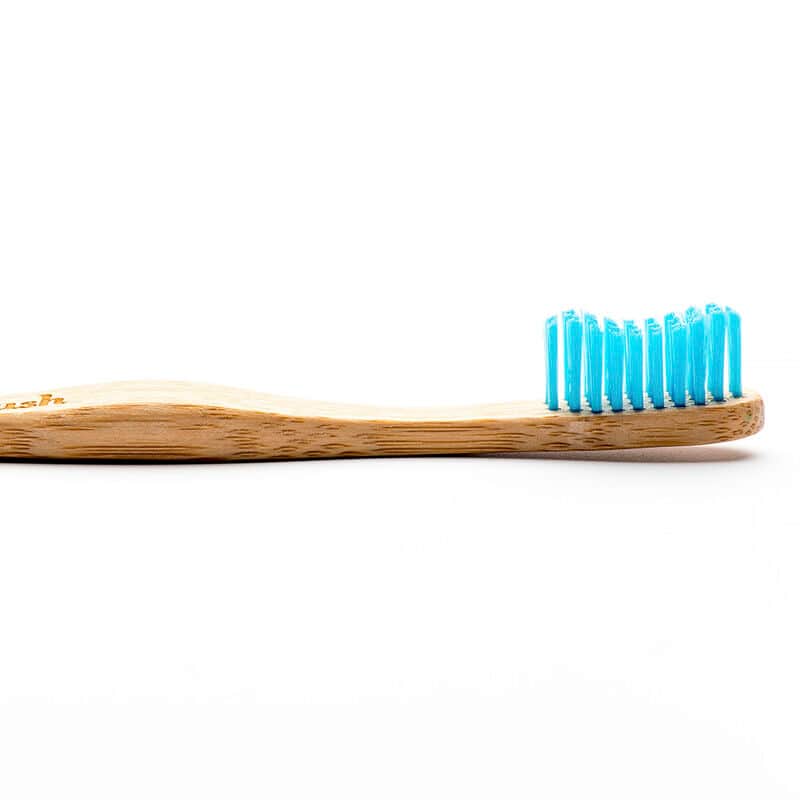 Humble Brush فرشاة أسنان همبل براش الطبيعية الناعمة للبالغين أزرق